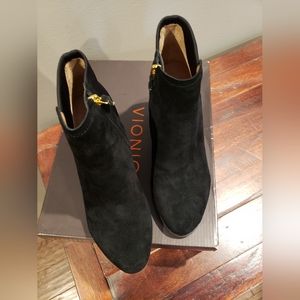Vionic Perk Whitney Boot